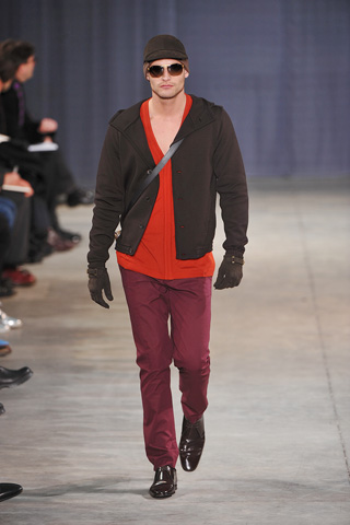 Louis Vuitton / - 2009-2010